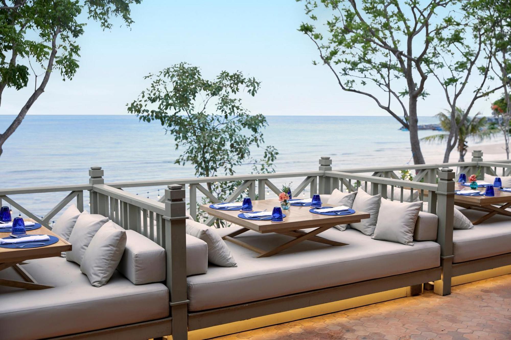 Charras Bhawan Hotel And Residences Hua Hin Luaran gambar