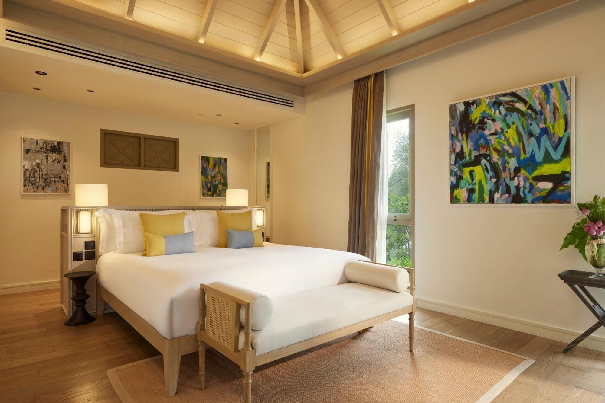 Charras Bhawan Hotel And Residences Hua Hin Bilik gambar
